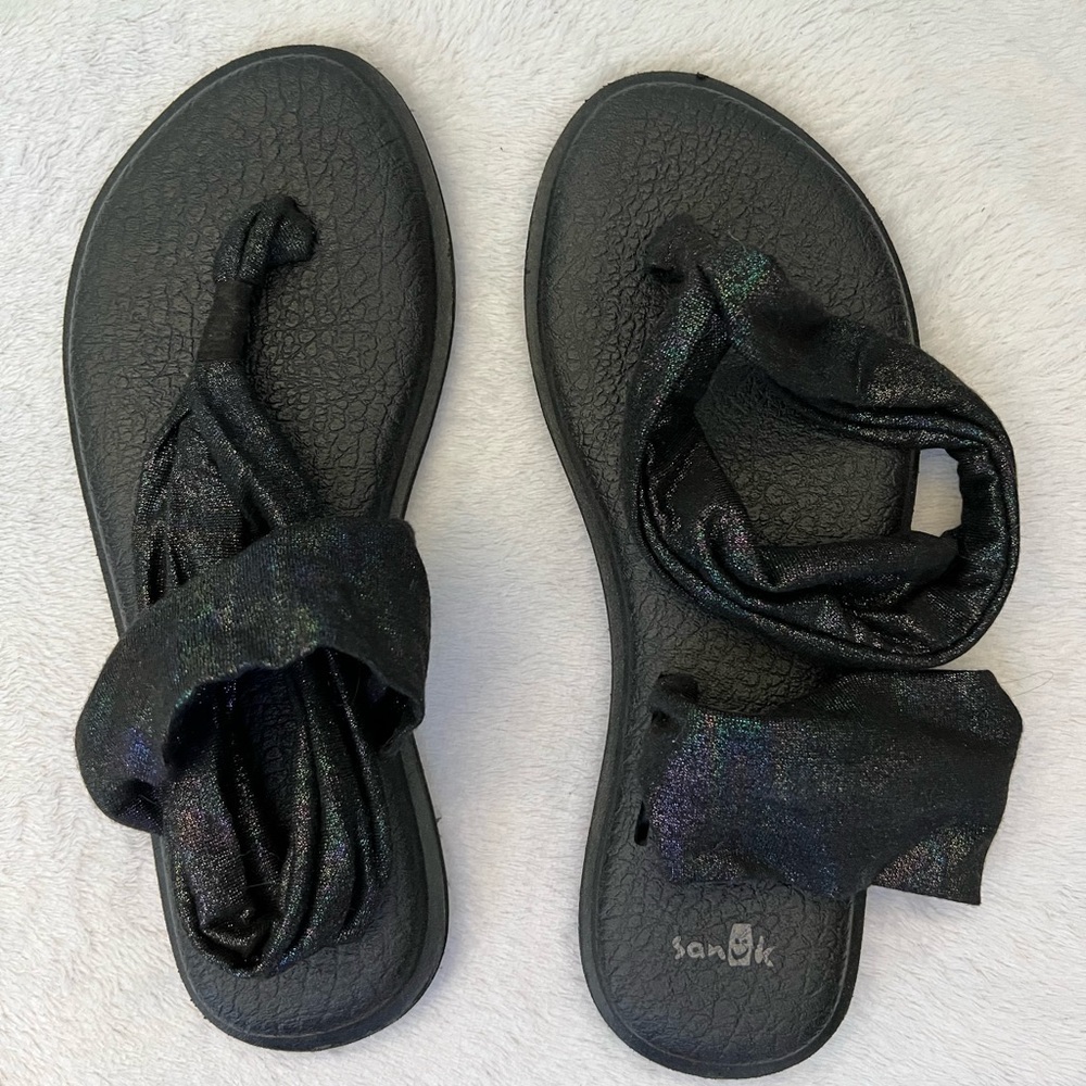 Sanuk Sandals.  Gently worn. Size 7